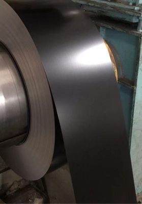 RAL9005 Черные алюминиевые водостоки 3003H26 Качество алюминиевых катушек Слитка катушек PVDF предварительно окрашенная алюминиевая катушка RAL1014