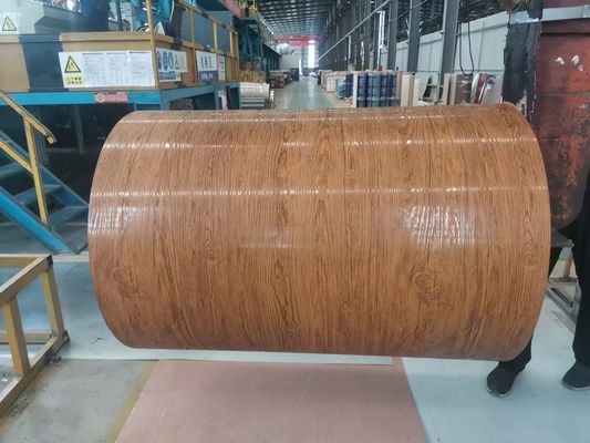 Алюминиевая катушка ПВДФ Стенная крыша 3003H24 H26 Печатная цветовая катушка Деревянное зерно 50-летняя гарантия Цветная покрытая катушка