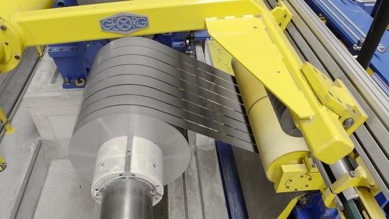 JIS G3321 / ASTM A792M G90 G550 G350 Цинковое покрытие оцинкованная стеклянная резьба / Gi узкая катушка мореходной экспортный пакет